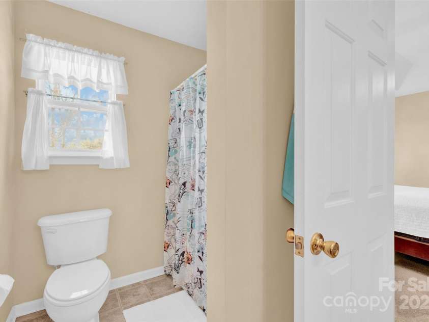 1965 Charlotte Highway, Mooresville, NC 28115.  MLS# CAR4234182, YatesRealty ID 14676. Primary Bathroom