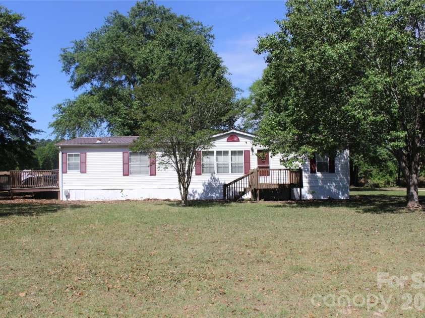 249 J L Green Lane, Pageland, SC 29728.  MLS# CAR4373064, YatesRealty ID 14676. Front view