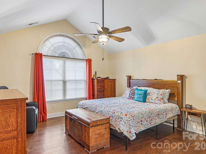 174 Summerfield Place, Flat Rock, NC 28731.  MLS# CAR4391455, YatesRealty ID 14678. 