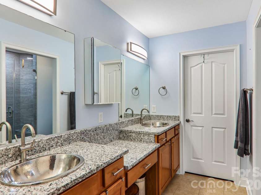 174 Summerfield Place, Flat Rock, NC 28731.  MLS# CAR4391455, YatesRealty ID 14678. 
