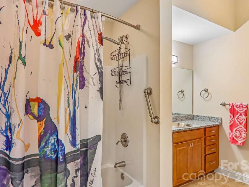 174 Summerfield Place, Flat Rock, NC 28731.  MLS# CAR4391455, YatesRealty ID 14678. 