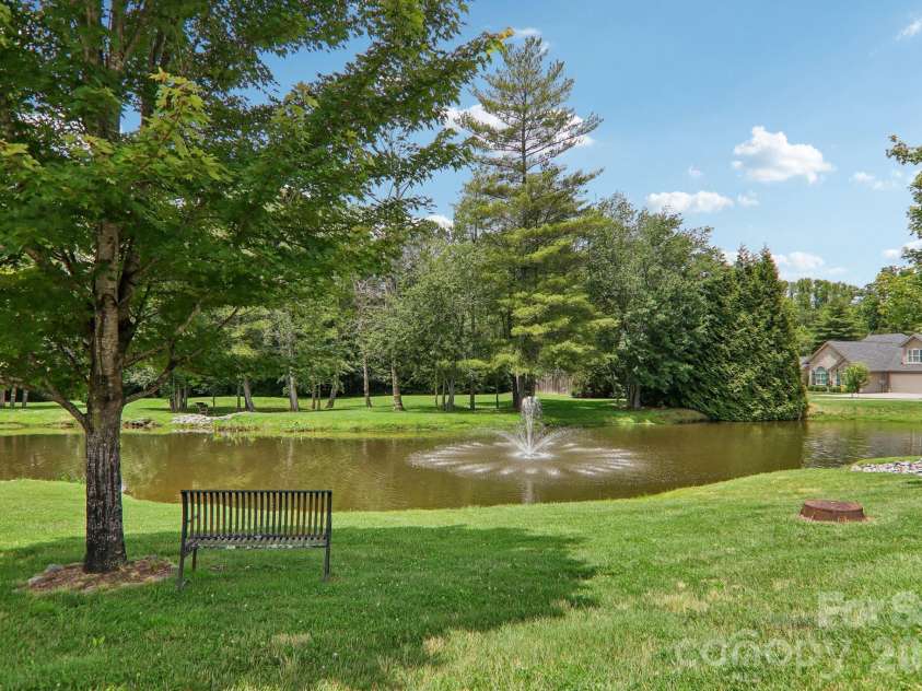 174 Summerfield Place, Flat Rock, NC 28731.  MLS# CAR4391455, YatesRealty ID 14678. 