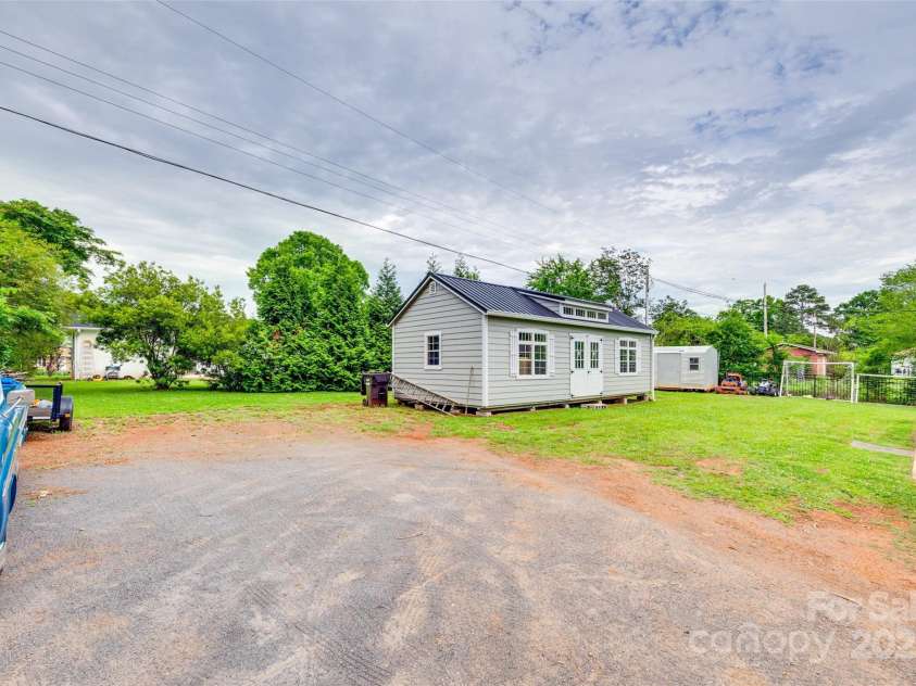 622 University Drive, Rock Hill, SC 29730.  MLS# CAR4259757, YatesRealty ID 14678. 
