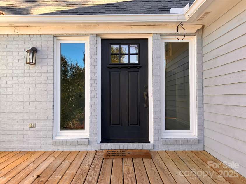 23 Moriah Lane, Asheville, NC 28803.  MLS# CAR4221443, YatesRealty ID 1468. 