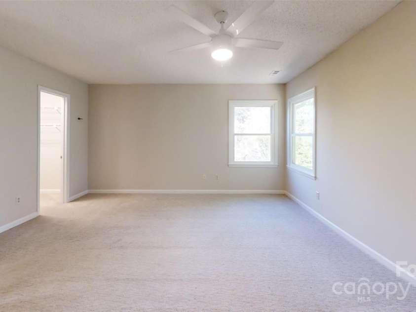 23 Moriah Lane, Asheville, NC 28803.  MLS# CAR4221443, YatesRealty ID 1468. 