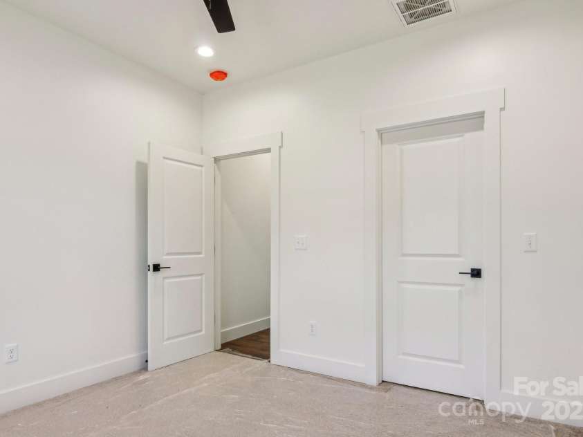 35 Haywood Park Drive, Hendersonville, NC 28791.  MLS# CAR4160719, YatesRealty ID 1468. 