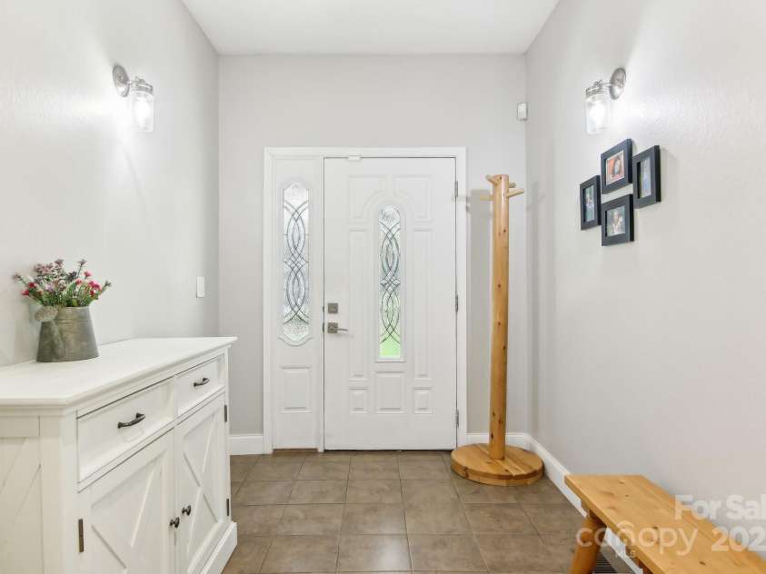 650 Dogwood Drive, Maggie Valley, NC 28751.  MLS# CAR4246709, YatesRealty ID 14680. 