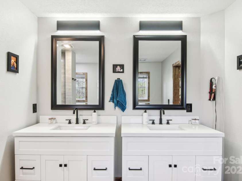 650 Dogwood Drive, Maggie Valley, NC 28751.  MLS# CAR4246709, YatesRealty ID 14680. 