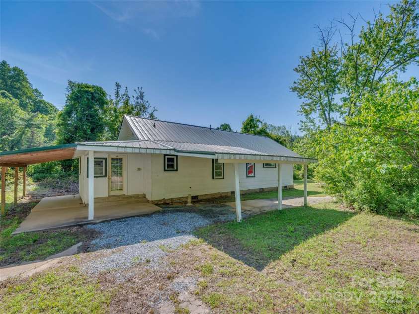 2010 US Hwy 176 None, Tryon, NC 28782.  MLS# CAR4253707, YatesRealty ID 14681. 