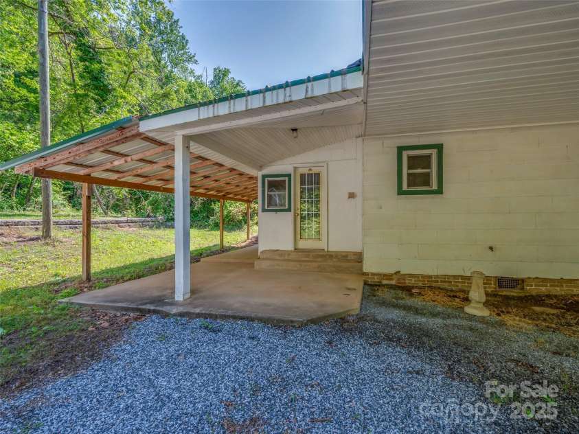2010 US Hwy 176 None, Tryon, NC 28782.  MLS# CAR4253707, YatesRealty ID 14681. 