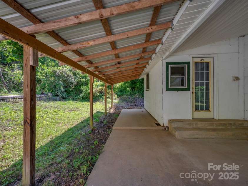 2010 US Hwy 176 None, Tryon, NC 28782.  MLS# CAR4253707, YatesRealty ID 14681. 