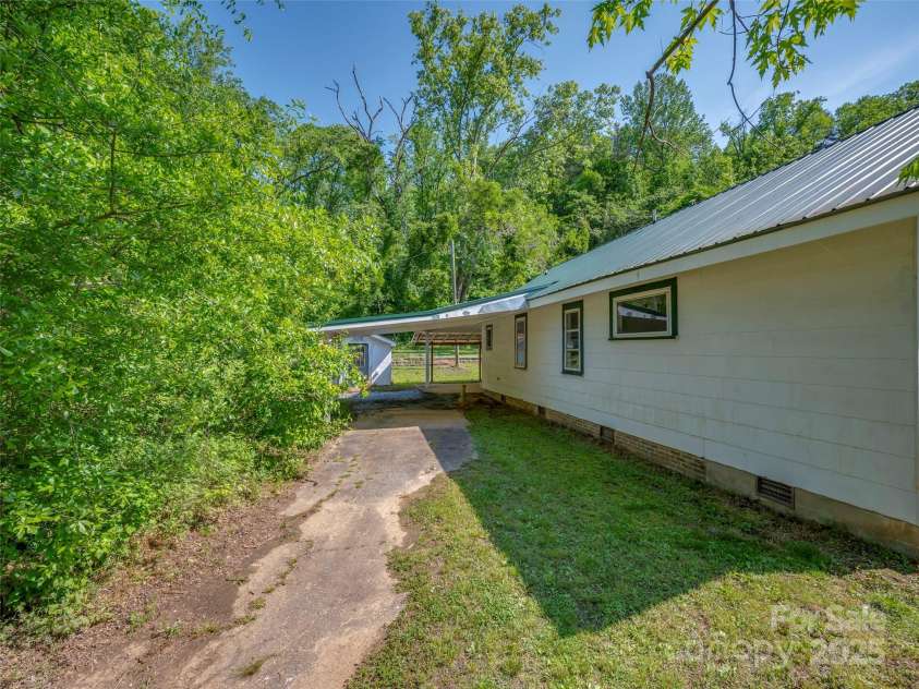 2010 US Hwy 176 None, Tryon, NC 28782.  MLS# CAR4253707, YatesRealty ID 14681. 