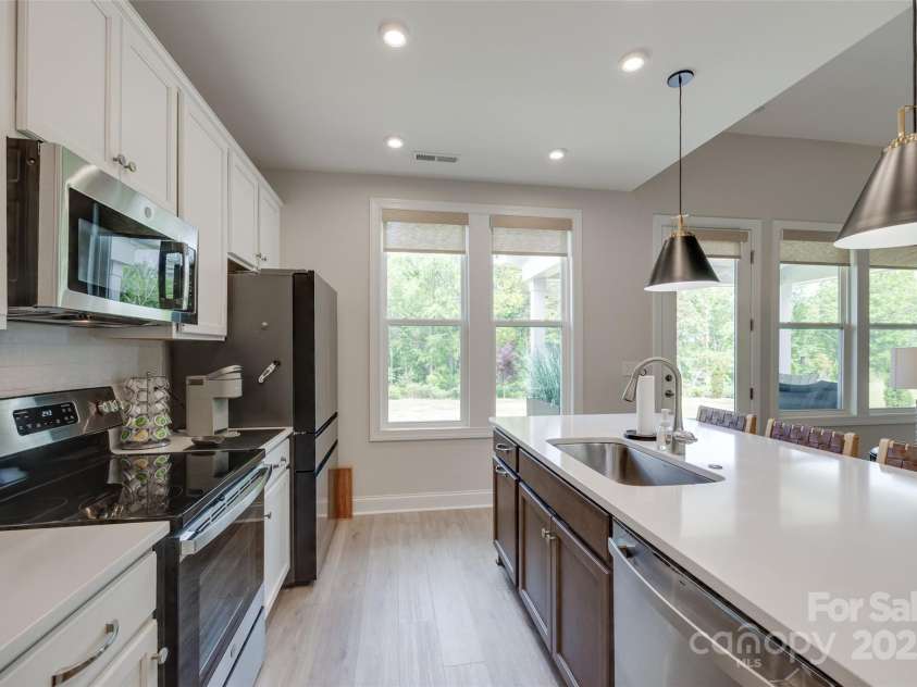 3029 Trace Meadow Court, York, SC 29745.  MLS# CAR4250027, YatesRealty ID 14688. Kitchen