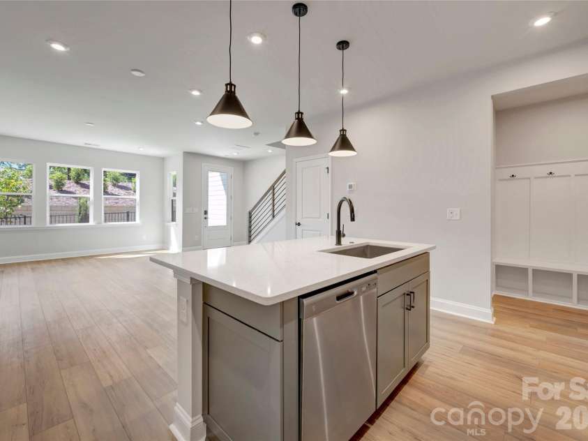 463 Nash Street, Fort Mill, SC 29715.  MLS# CAR4396248, YatesRealty ID 14688. Easy Access to Drop Zone & Powder Bath