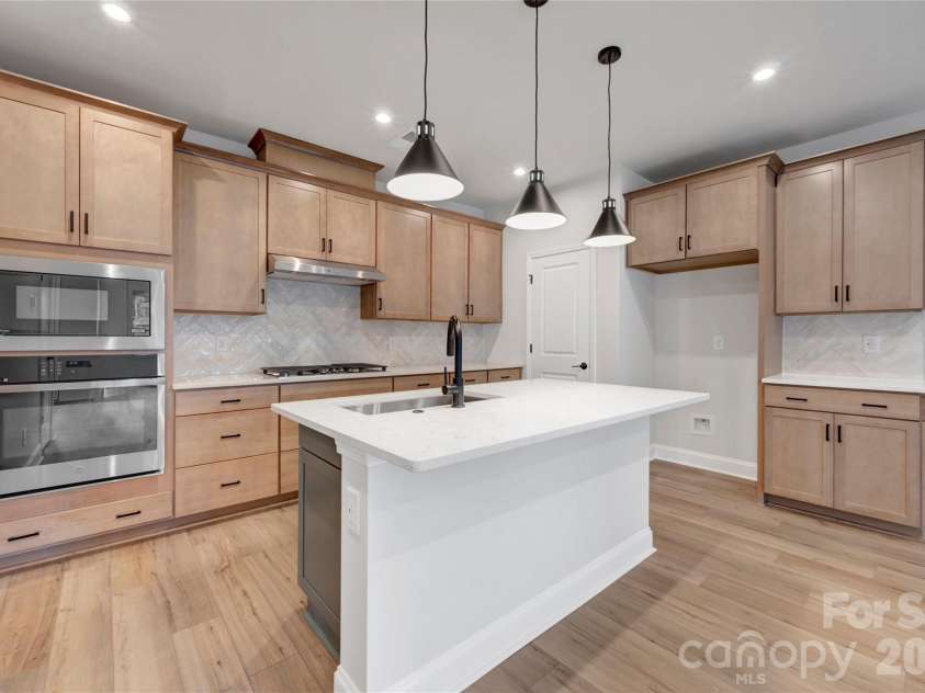 463 Nash Street, Fort Mill, SC 29715.  MLS# CAR4396248, YatesRealty ID 14688. Perfect for Entertaining