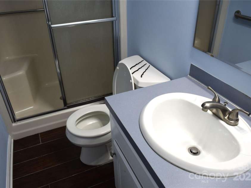 1091 Farm Pond Lane, Rock Hill, SC 29732.  MLS# CAR4202250, YatesRealty ID 14690. 