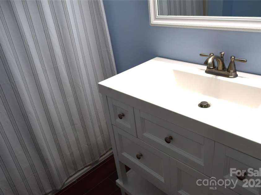 1091 Farm Pond Lane, Rock Hill, SC 29732.  MLS# CAR4202250, YatesRealty ID 14690. 