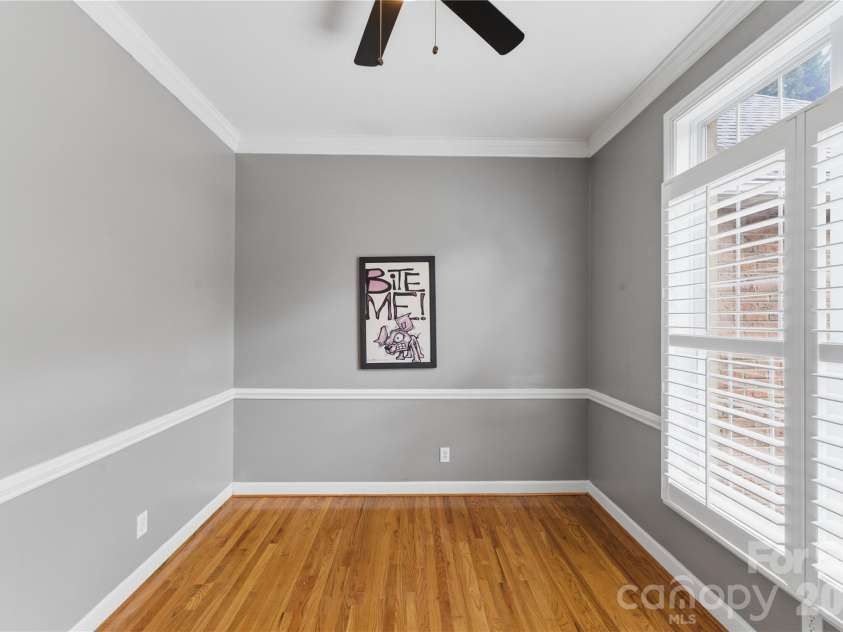402 Glenview Drive, Salisbury, NC 28147.  MLS# CAR4349867, YatesRealty ID 14690. 