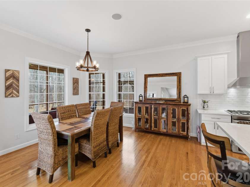 402 Glenview Drive, Salisbury, NC 28147.  MLS# CAR4349867, YatesRealty ID 14690. 