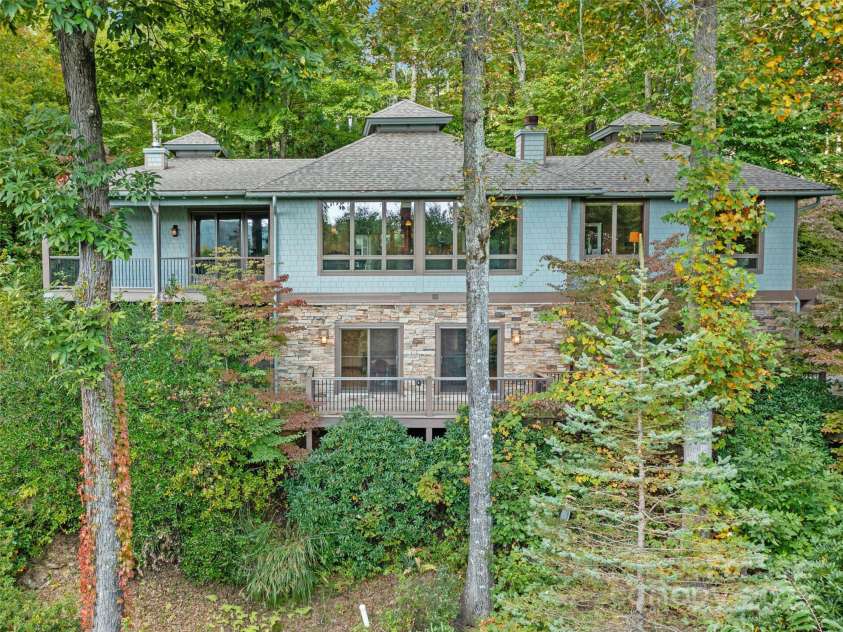 393 Deer Trail Drive, Burnsville, NC 28714.  MLS# CAR4187014, YatesRealty ID 14691. 