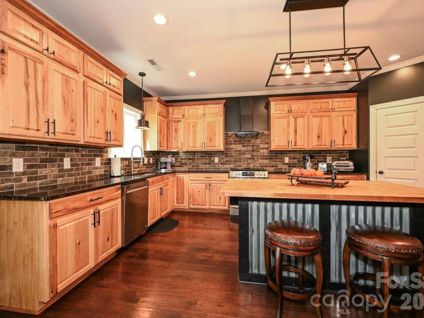 514 Arcadia Lane, Monroe, NC 28112.  MLS# CAR4364222, YatesRealty ID 14691. 
