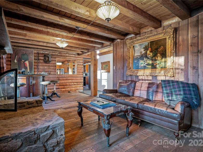 16 Decker Drive, Asheville, NC 28803.  MLS# CAR4246588, YatesRealty ID 14693. 