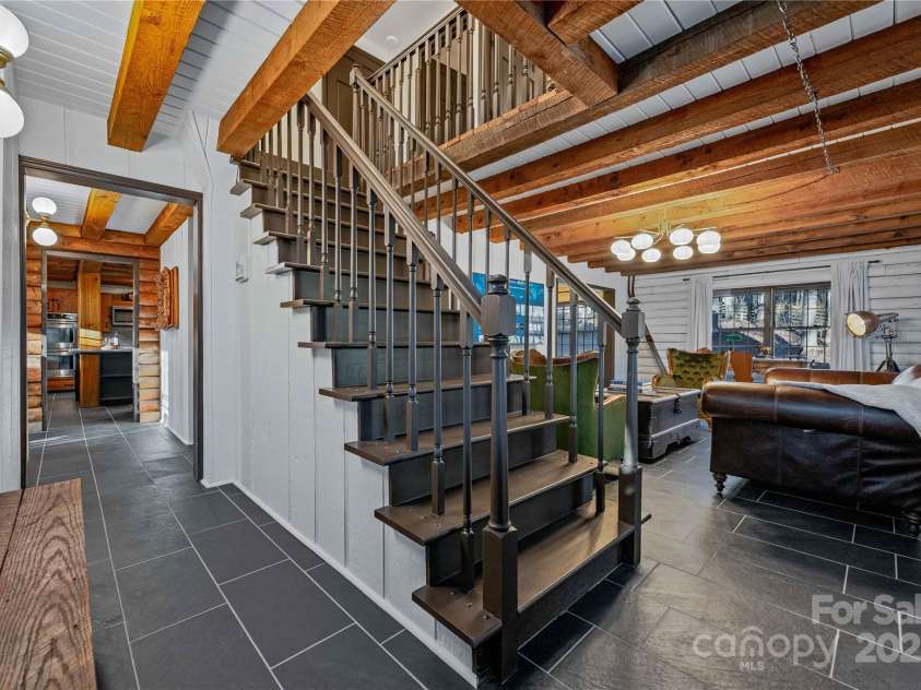 16 Decker Drive, Asheville, NC 28803.  MLS# CAR4246588, YatesRealty ID 14693. 