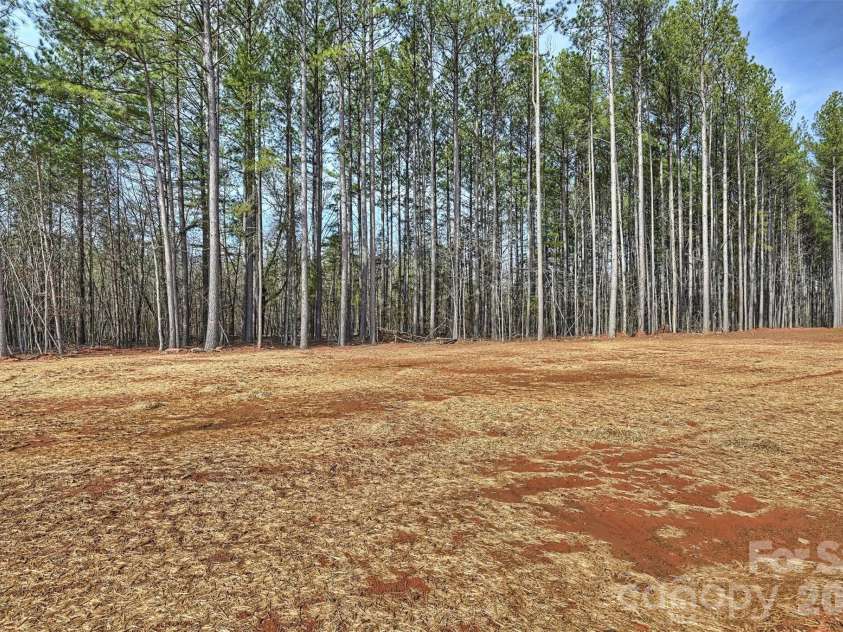 2279 Lee Lawing Road, Lincolnton, NC 28092.  MLS# CAR4348918, YatesRealty ID 14693. 