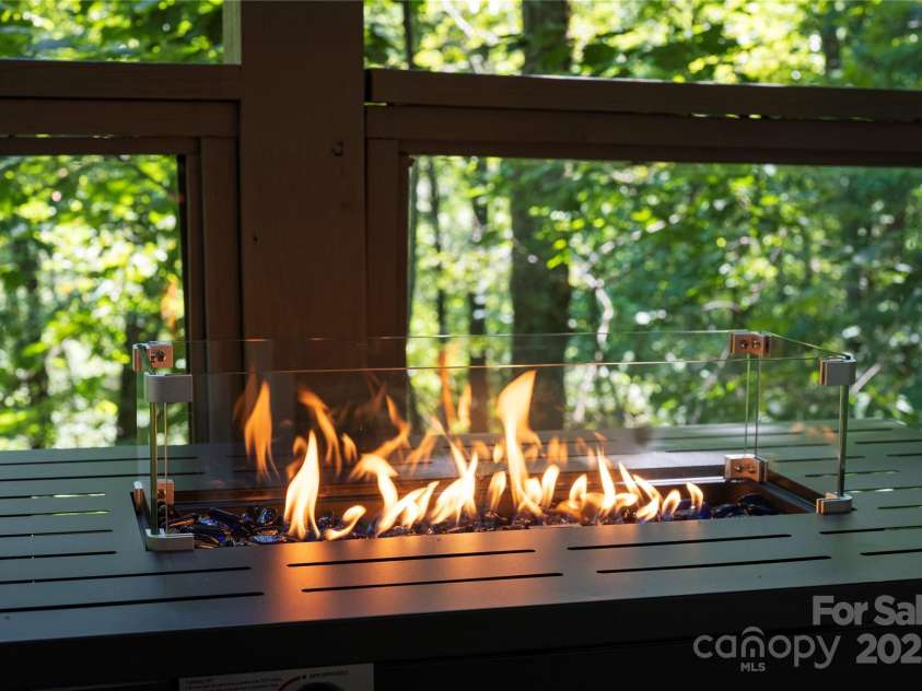 145 Inn At Crestwood Drive, Boone, NC 28607.  MLS# CAR4263351, YatesRealty ID 14694. 