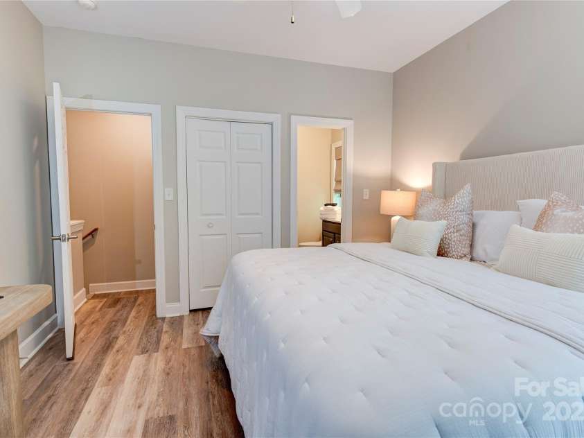 145 Inn At Crestwood Drive, Boone, NC 28607.  MLS# CAR4263351, YatesRealty ID 14694. 