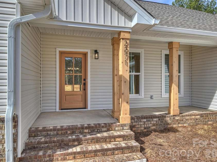 2271 Lee Lawing Road, Lincolnton, NC 28092.  MLS# CAR4348946, YatesRealty ID 14694. 