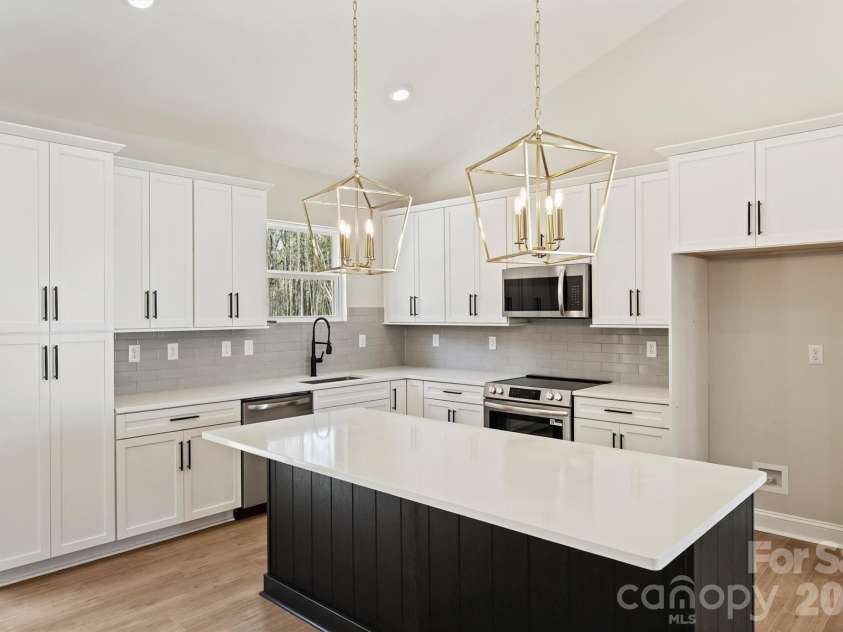 2271 Lee Lawing Road, Lincolnton, NC 28092.  MLS# CAR4348946, YatesRealty ID 14694. 