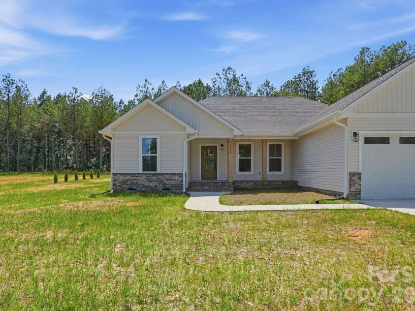 2271 Lee Lawing Road, Lincolnton, NC 28092.  MLS# CAR4348946, YatesRealty ID 14694. 