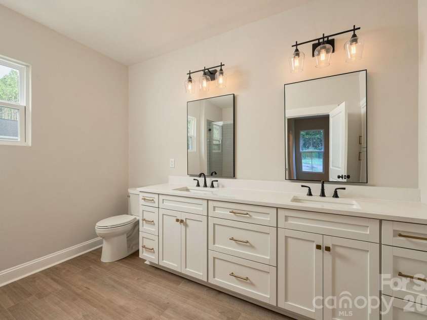 2271 Lee Lawing Road, Lincolnton, NC 28092.  MLS# CAR4416949, YatesRealty ID 14694. 