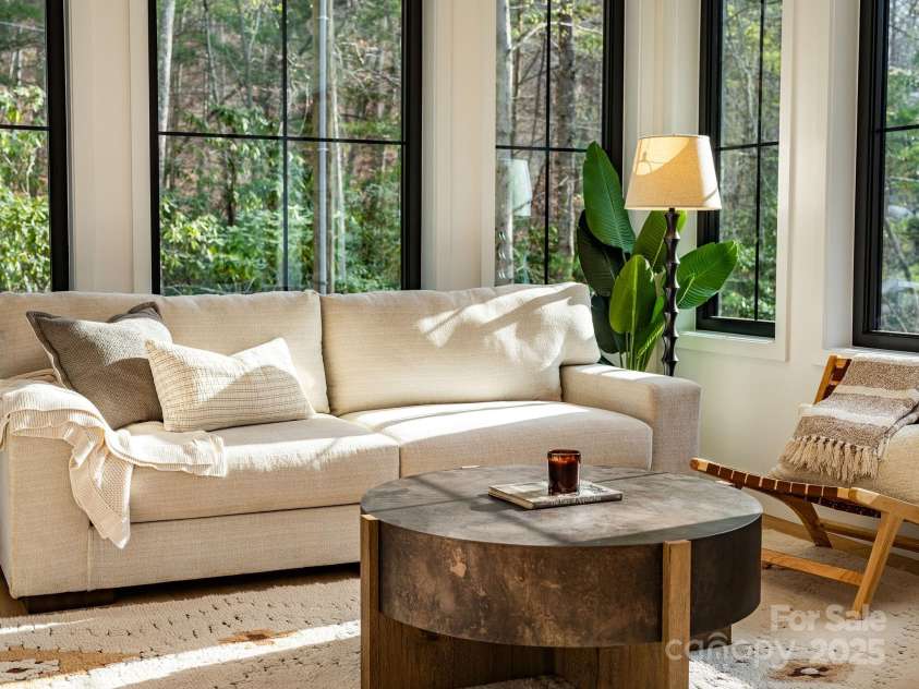 7 Brooksong Drive, Asheville, NC 28805.  MLS# CAR4238876, YatesRealty ID 14695. 