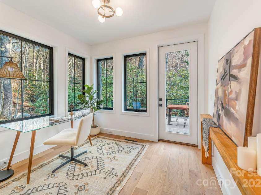 7 Brooksong Drive, Asheville, NC 28805.  MLS# CAR4238876, YatesRealty ID 14695. 