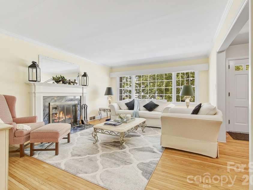 41 Arthur Road, Asheville, NC 28806.  MLS# CAR4371135, YatesRealty ID 14696. 