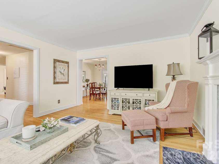 41 Arthur Road, Asheville, NC 28806.  MLS# CAR4371135, YatesRealty ID 14696. 