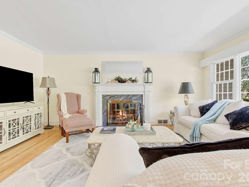 41 Arthur Road, Asheville, NC 28806.  MLS# CAR4371135, YatesRealty ID 14696. 