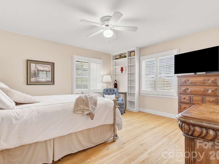 41 Arthur Road, Asheville, NC 28806.  MLS# CAR4371135, YatesRealty ID 14696. 