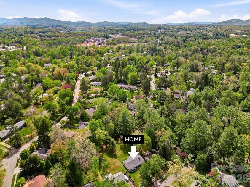 41 Arthur Road, Asheville, NC 28806.  MLS# CAR4371135, YatesRealty ID 14696. 