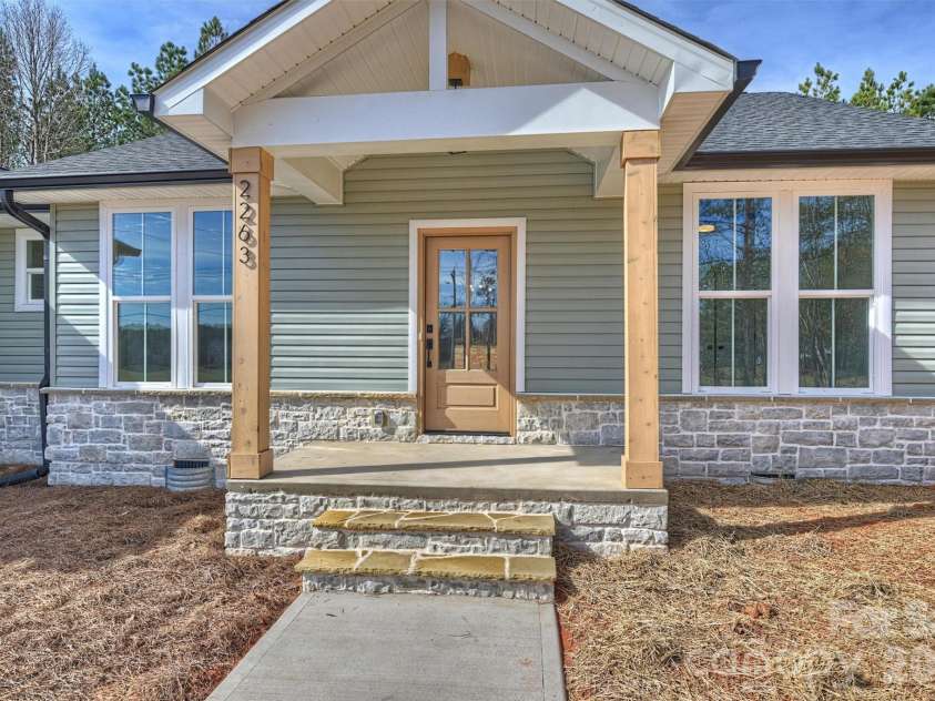 2263 Lee Lawing Road, Lincolnton, NC 28092.  MLS# CAR4348969, YatesRealty ID 14697. 