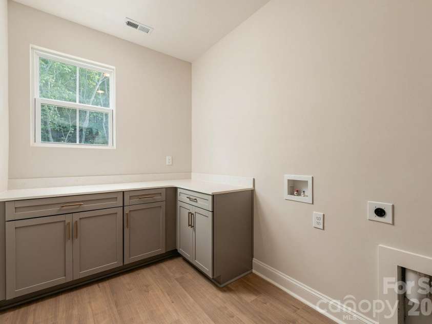 2263 Lee Lawing Road, Lincolnton, NC 28092.  MLS# CAR4416938, YatesRealty ID 14697. 