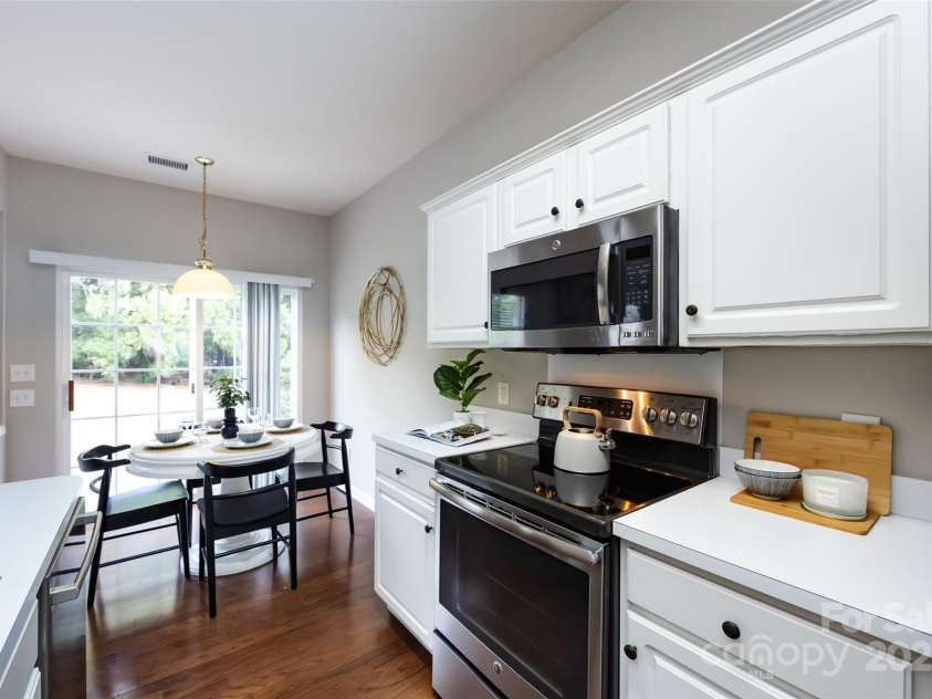 8040 Flanders Street, Charlotte, NC 28277.  MLS# CAR4256600, YatesRealty ID 14697. 