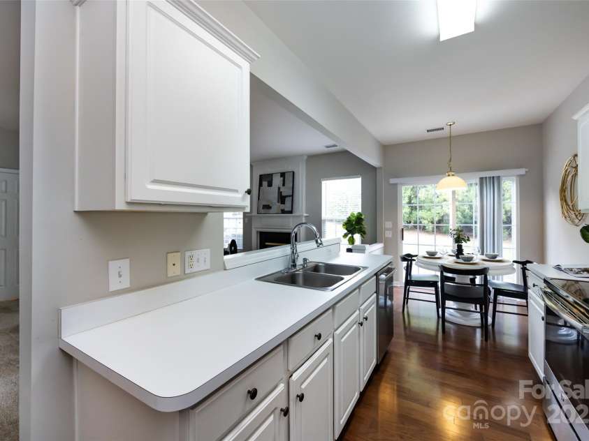 8040 Flanders Street, Charlotte, NC 28277.  MLS# CAR4256600, YatesRealty ID 14697. 