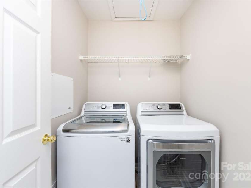 8040 Flanders Street, Charlotte, NC 28277.  MLS# CAR4256600, YatesRealty ID 14697. 