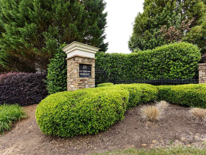 8040 Flanders Street, Charlotte, NC 28277.  MLS# CAR4256600, YatesRealty ID 14697. 