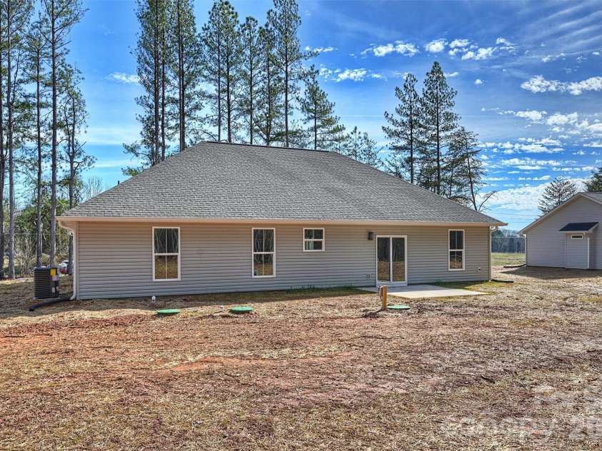 2287 Lee Lawing Road, Lincolnton, NC 28092.  MLS# CAR4349017, YatesRealty ID 14698. 