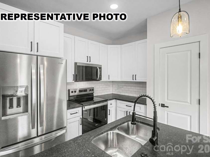 106 Outback Lane, Dallas, NC 28034.  MLS# CAR4364178, YatesRealty ID 14699. 