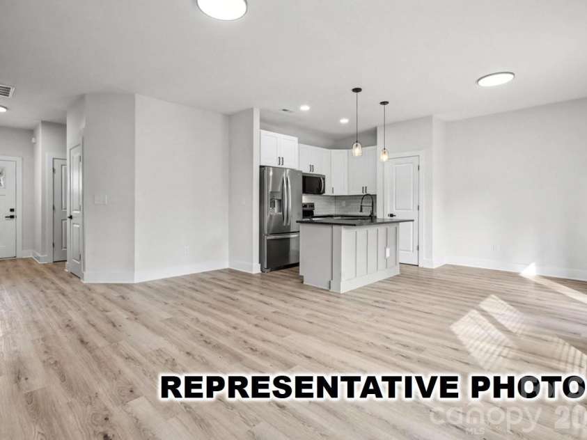 106 Outback Lane, Dallas, NC 28034.  MLS# CAR4364178, YatesRealty ID 14699. 